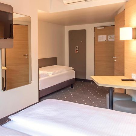 B&B Hotel Nuernberg-Hbf ภายนอก รูปภาพ
