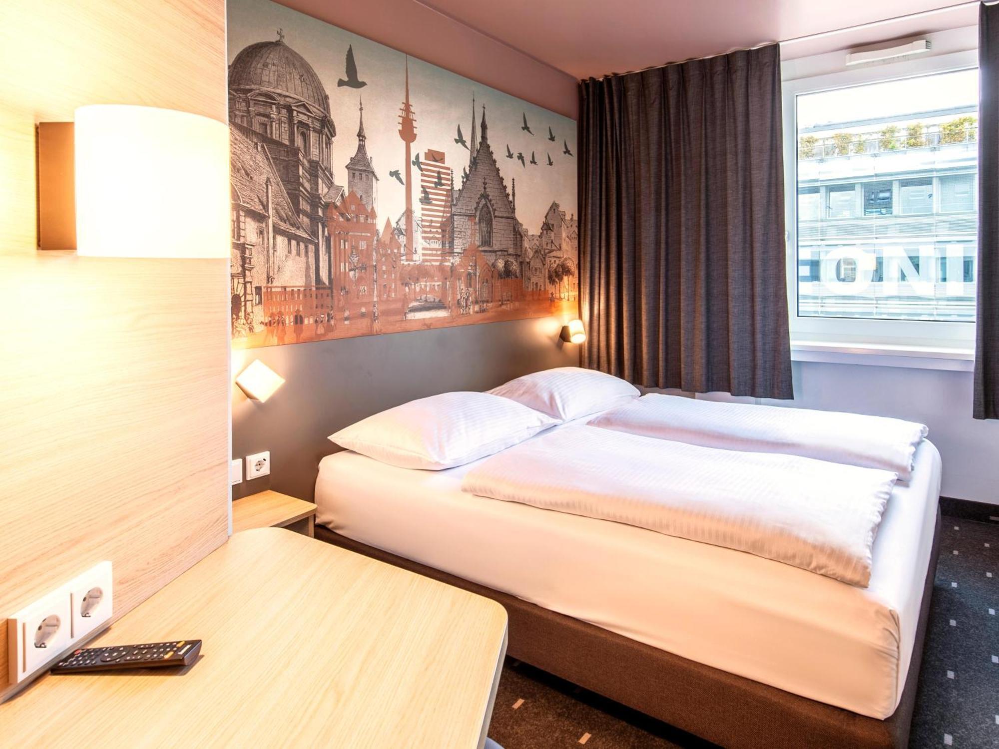 B&B Hotel Nuernberg-Hbf ภายนอก รูปภาพ